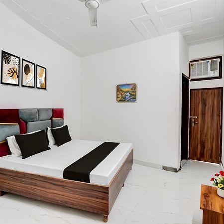 Super Hotel O Burari Nowe Delhi Zewnętrze zdjęcie