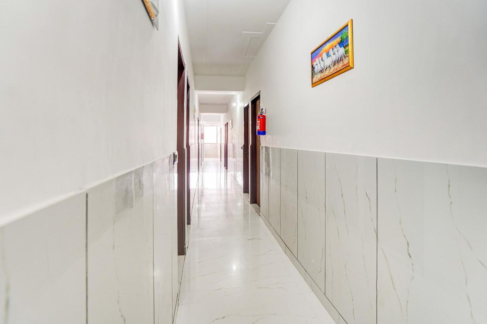 Super Hotel O Burari Nowe Delhi Zewnętrze zdjęcie